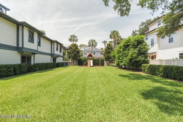359 8TH Street, Atlantic Beach, FL 32233